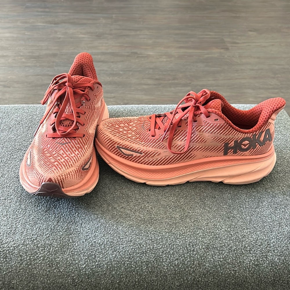 Hoka worn a few times!! Clifton 9 size 7 make me an offer!